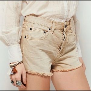 Free People Denim Shorts- Uptown Denim in Beige🌻